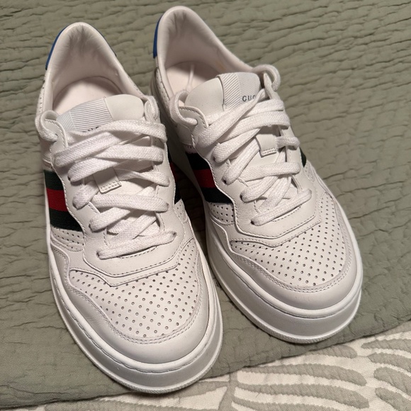 Women's Gucci sneaker with Web - Picture 1 of 7